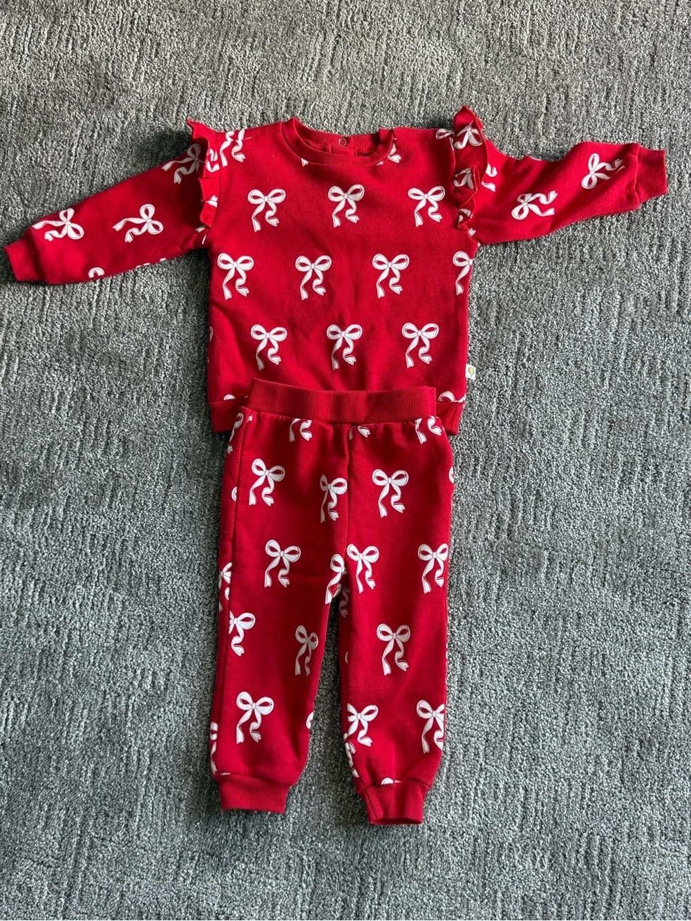 Like New Adventurewear 360 Baby Girls Long Sleeve Bow Print Top & Pants Set 18m